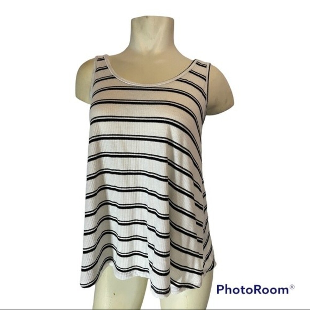Women's Black/White Striped Tank Top Size Medium